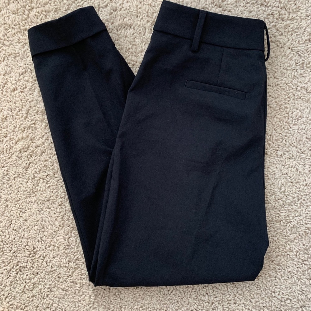 High-Rise Tapered Cropped Pant